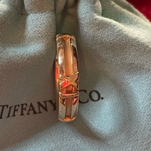 Tiffany&co 18k gold atlas band ring